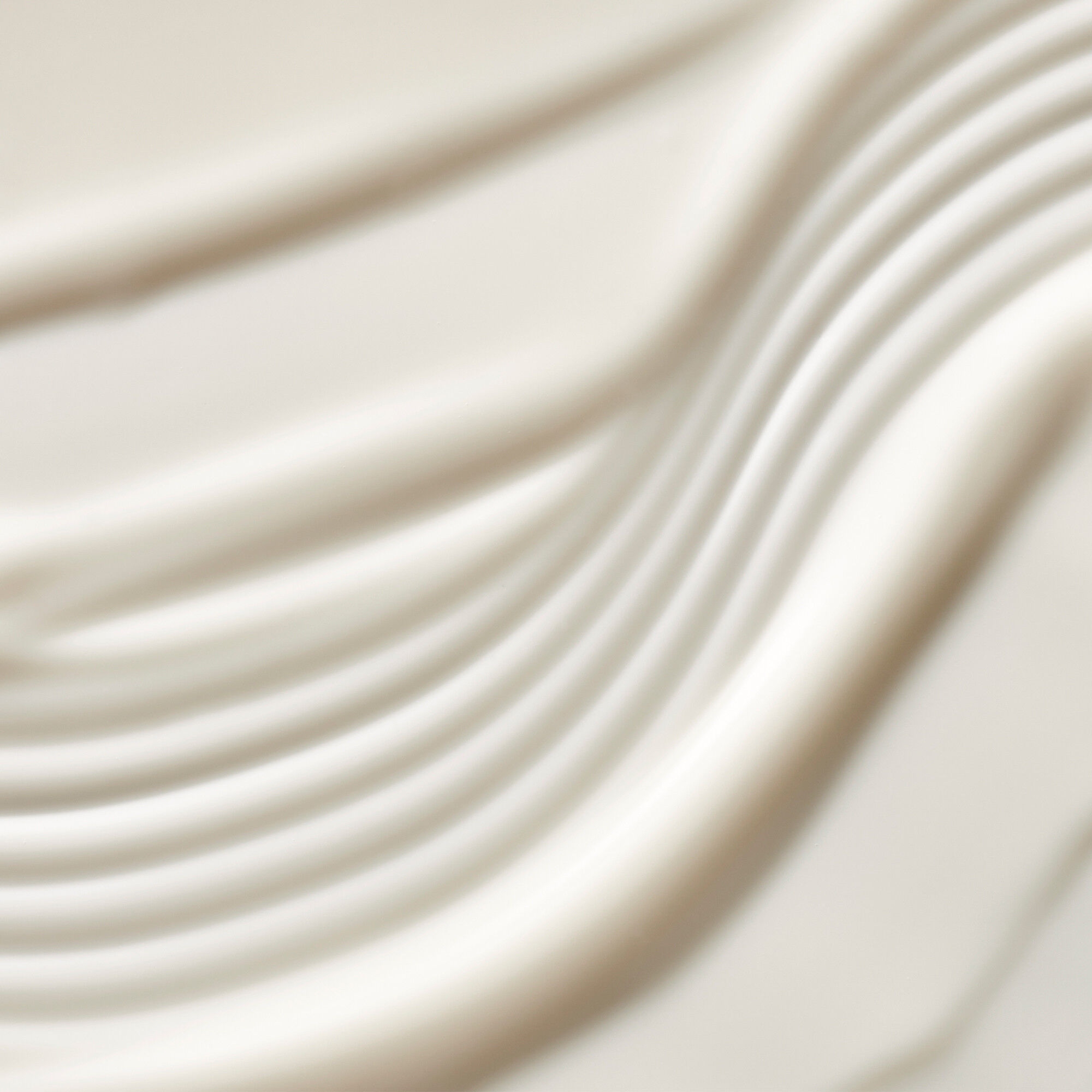 Style + Protect Shine Bright Taming Serum