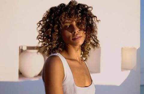 Essential Fall to Winter Haircare Tips for Healthy, Strong Hair